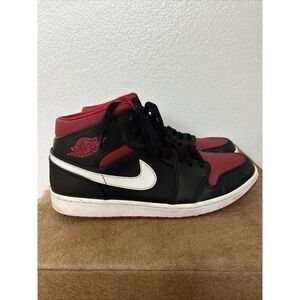 Men's NIKE Air Jordan 1‎ Size 13 MID BLACK Gym Red Mens Size 554024-020. Perfect